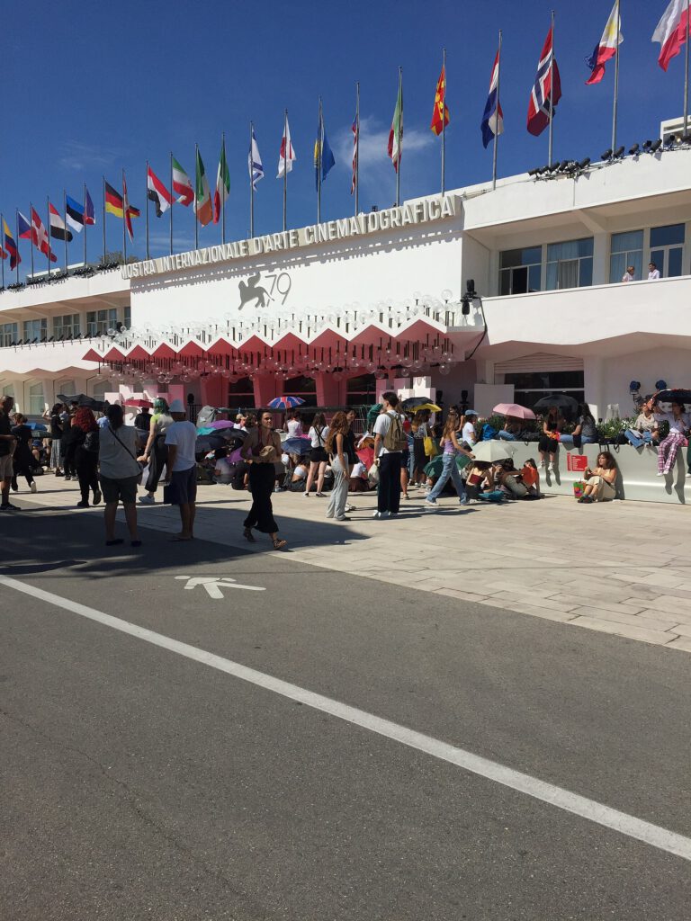 Entrada de la Biennale en el Lido de Venecia, sede del festival de cine